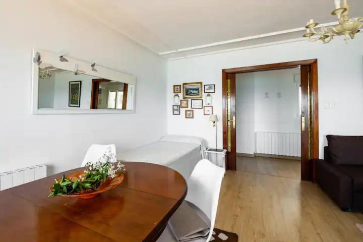 Apartamento Ezcurdia 22 Playa De San Lorenzo Primera Linea Хихон Екстериор снимка